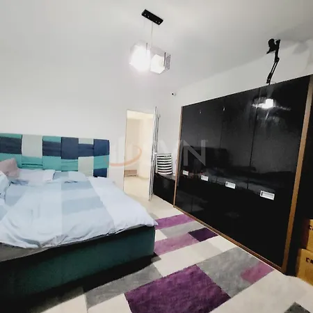 Apartment With 4 Rooms, Center Km Zero Bucharest, 4 Rooms, Minimum 4 Nights *
